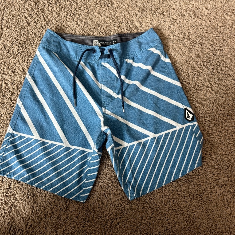 Volcom Boy’s Blue and White Patterned Board Shorts